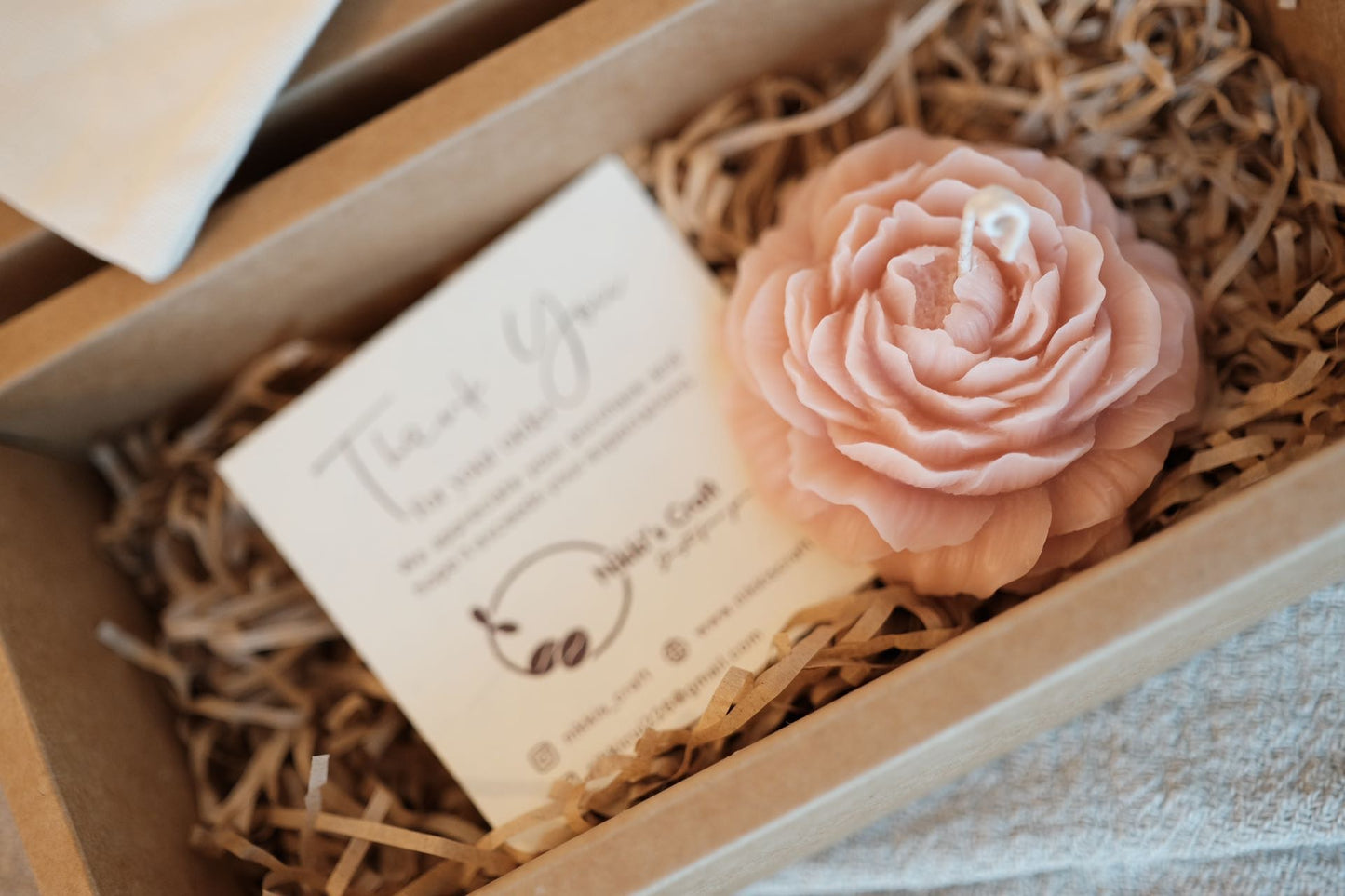 Peony flower scented candle